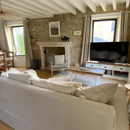 Avec Jacuzzi Proche De Bayeux Holiday home Juaye-Mondaye