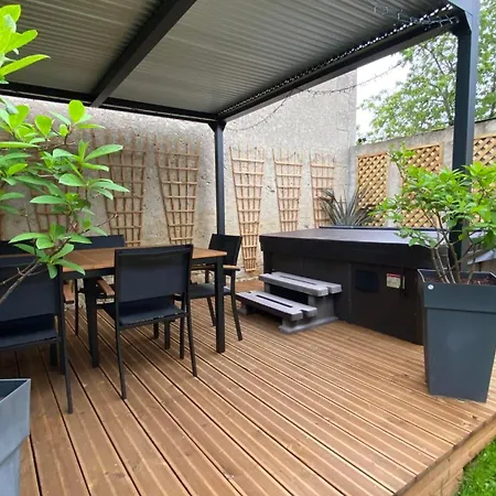 Avec Jacuzzi Proche De Bayeux Juaye-Mondaye