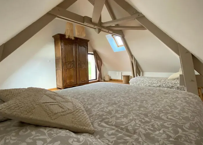 Avec Jacuzzi Proche De Bayeux Holiday home *