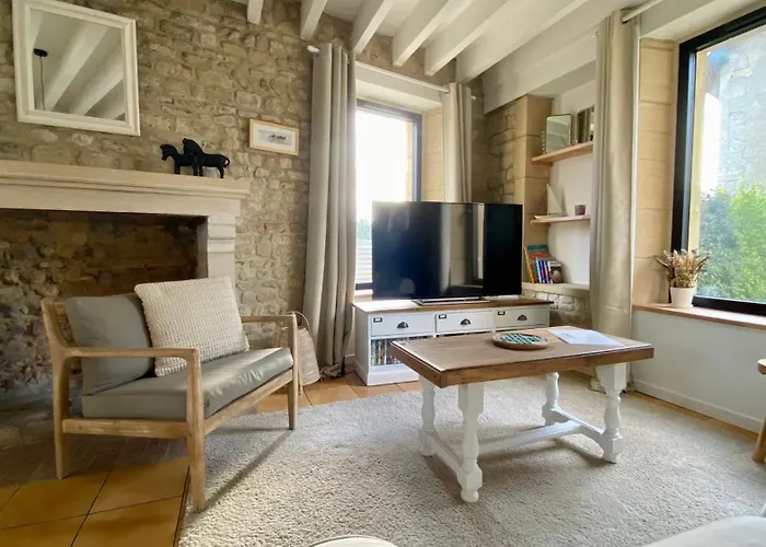 Avec Jacuzzi Proche De Bayeux بيت للعطل