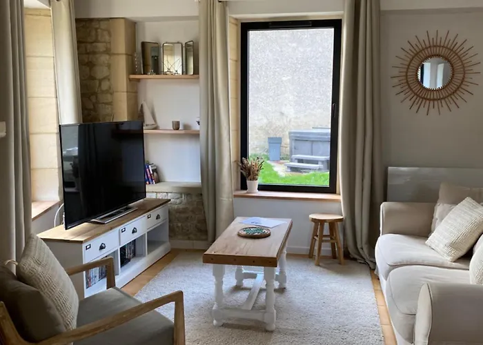 Avec Jacuzzi Proche De Bayeux *